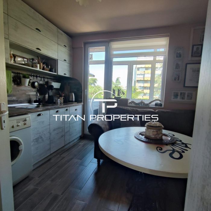 Продава се Тристаен апартамент в Варна, Чайка - 94 кв.м за 2425 €/кв.м - Снимка #1