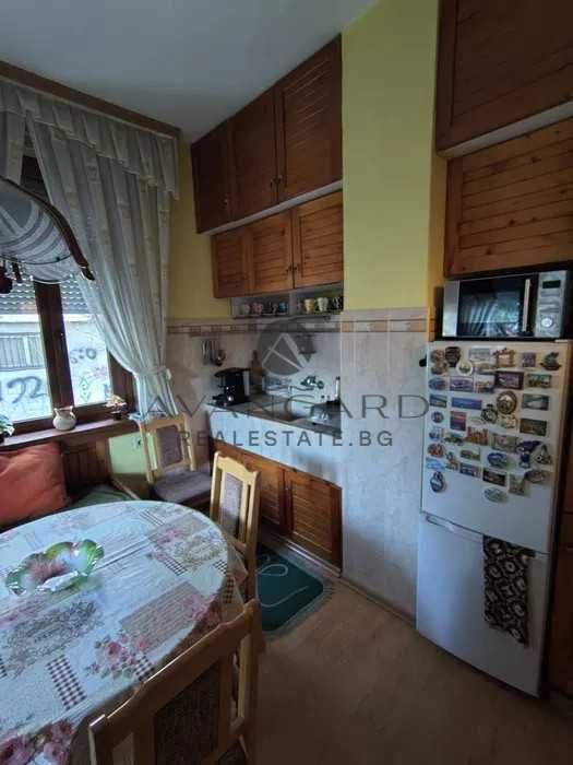 оф.24661 Етаж от къща/ Стария град