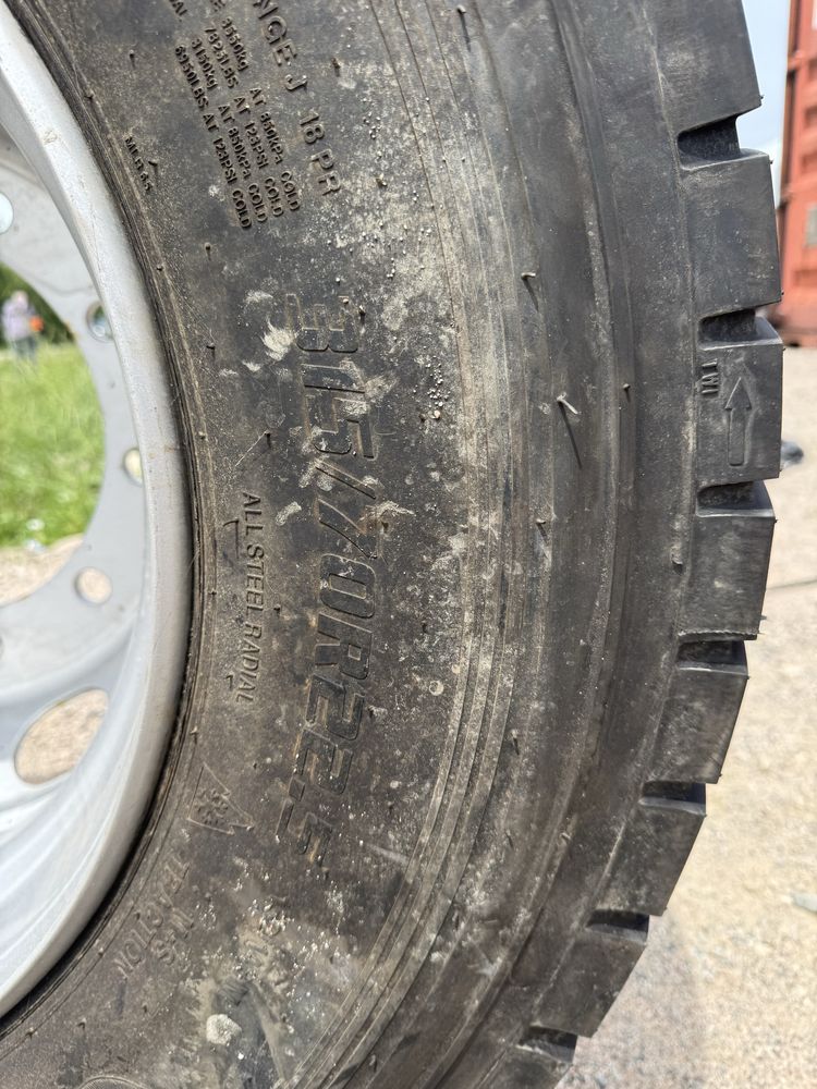 Продам шину новую с диском 315/70/22.5