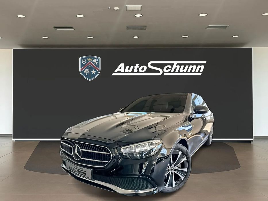 Mercedes-Benz E E 300 de Avantgarde+Navi MBUX +Camera +Carlig remorca