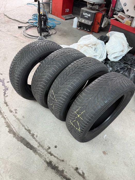Set de anvelope de iarnă Yokohama 225/60/R18