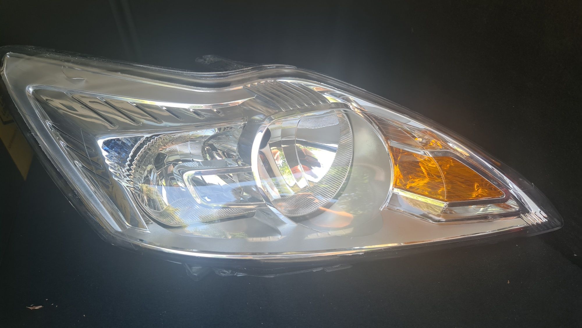 Ford focus 2 facelift Far dreata