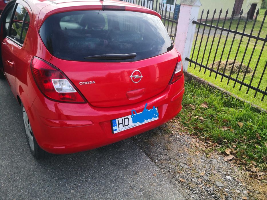 Vand OPEL CORSA 2010