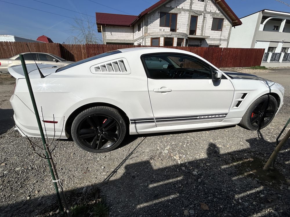 Ford Mustang,Pachet Bad Boy Limited 4.0 benzina,315cp