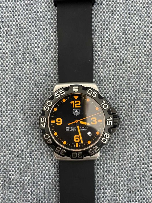 Vand ceas barbatesc Tag Heuer Formula 1   WAH1116