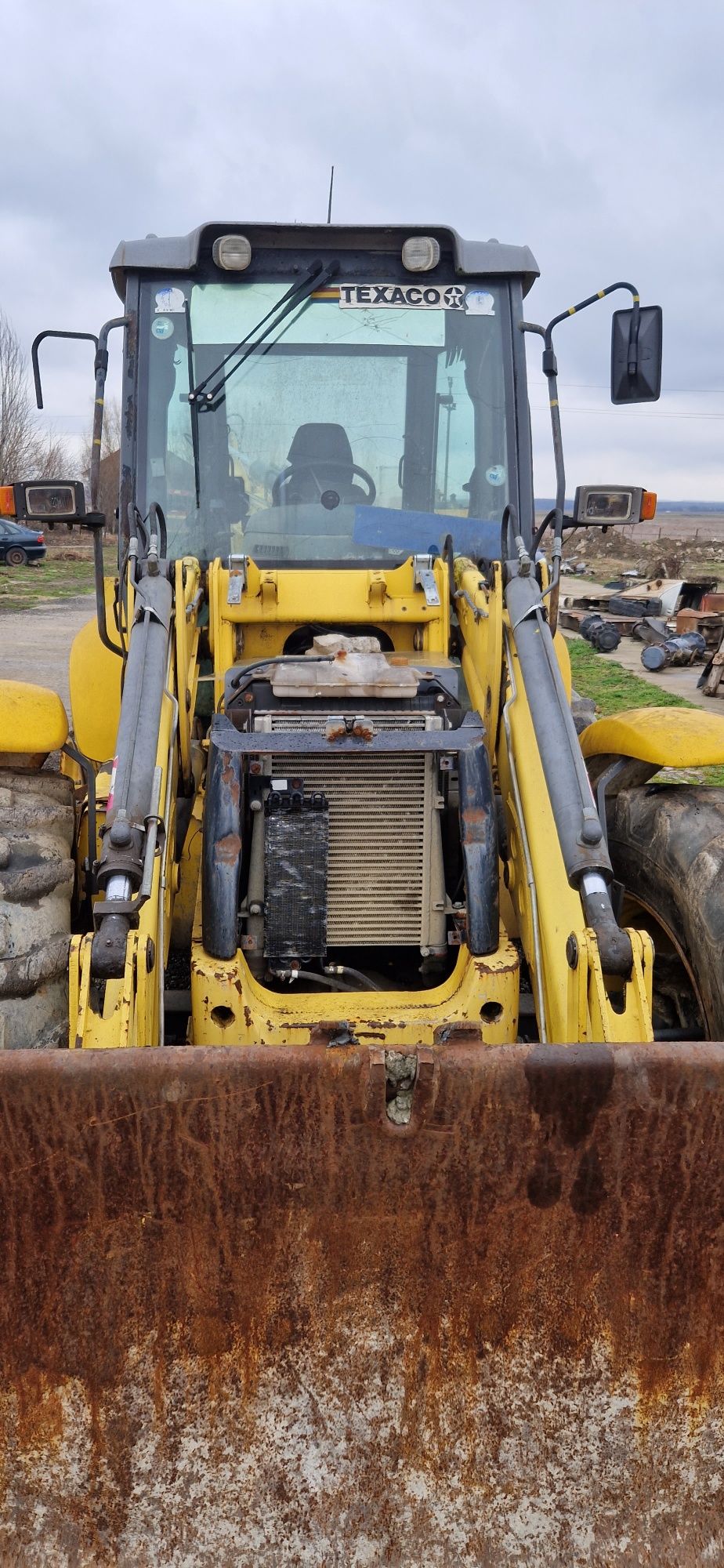 Buldoexcavator  New  Holland B 115 B  An 2008  Dezmembrez