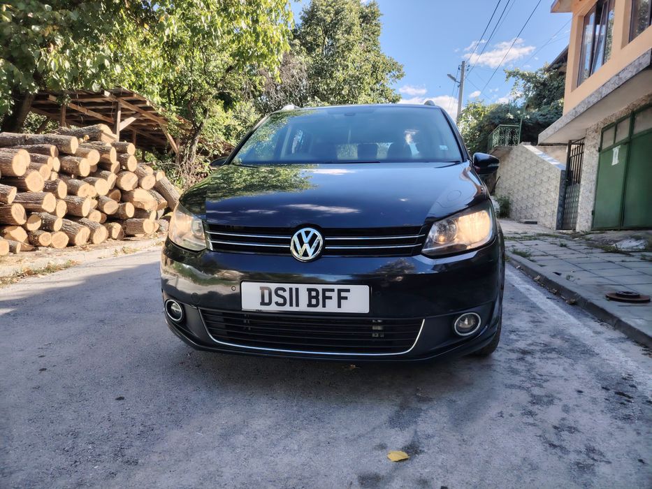 На Части Фолксваген Туаран 2.0д комарел 140к