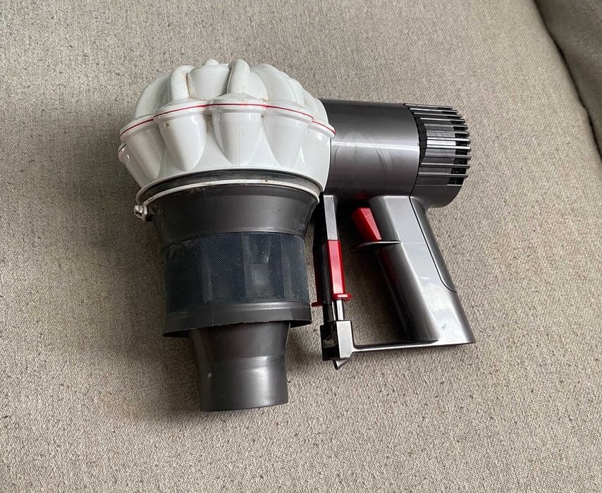 Aspirator Dyson V6 - fara accesorii - corp - perfect functional