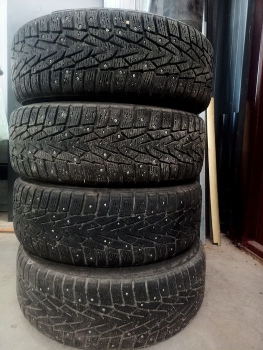 Set 4 roti skoda vw audi jante+anvelope iarna Nokian 195 65 15