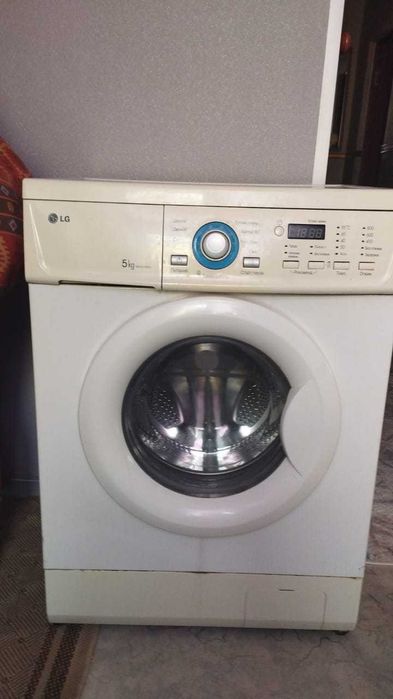 Продам стиральную машину Lg