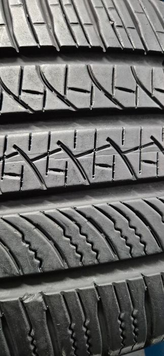 285 45 22 - 285 40 23 anvelope allseason Pirelli