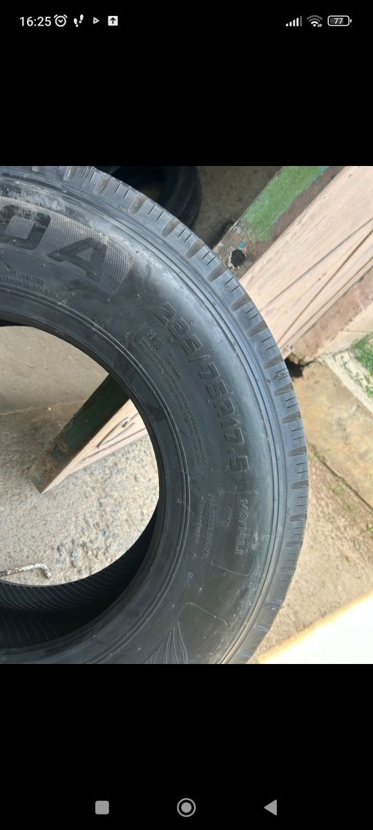 Продам шины 235/75 R 17,5