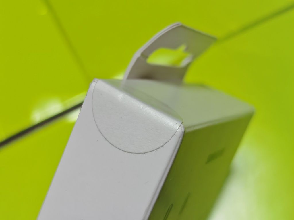 *** ЗАПЕЧАНО 25W Samsung Power Adapter + USB C кабел YETTEL
