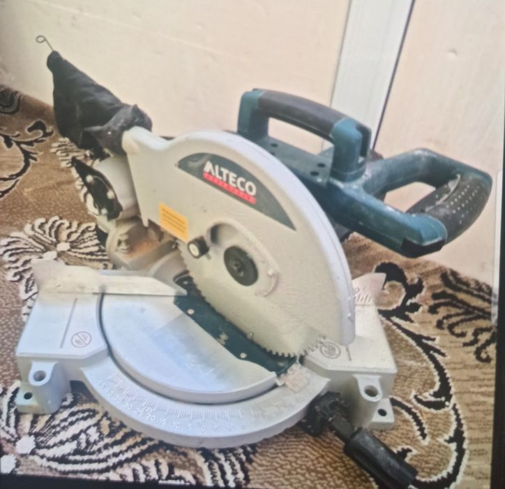 Торцовочная пила ALTECO