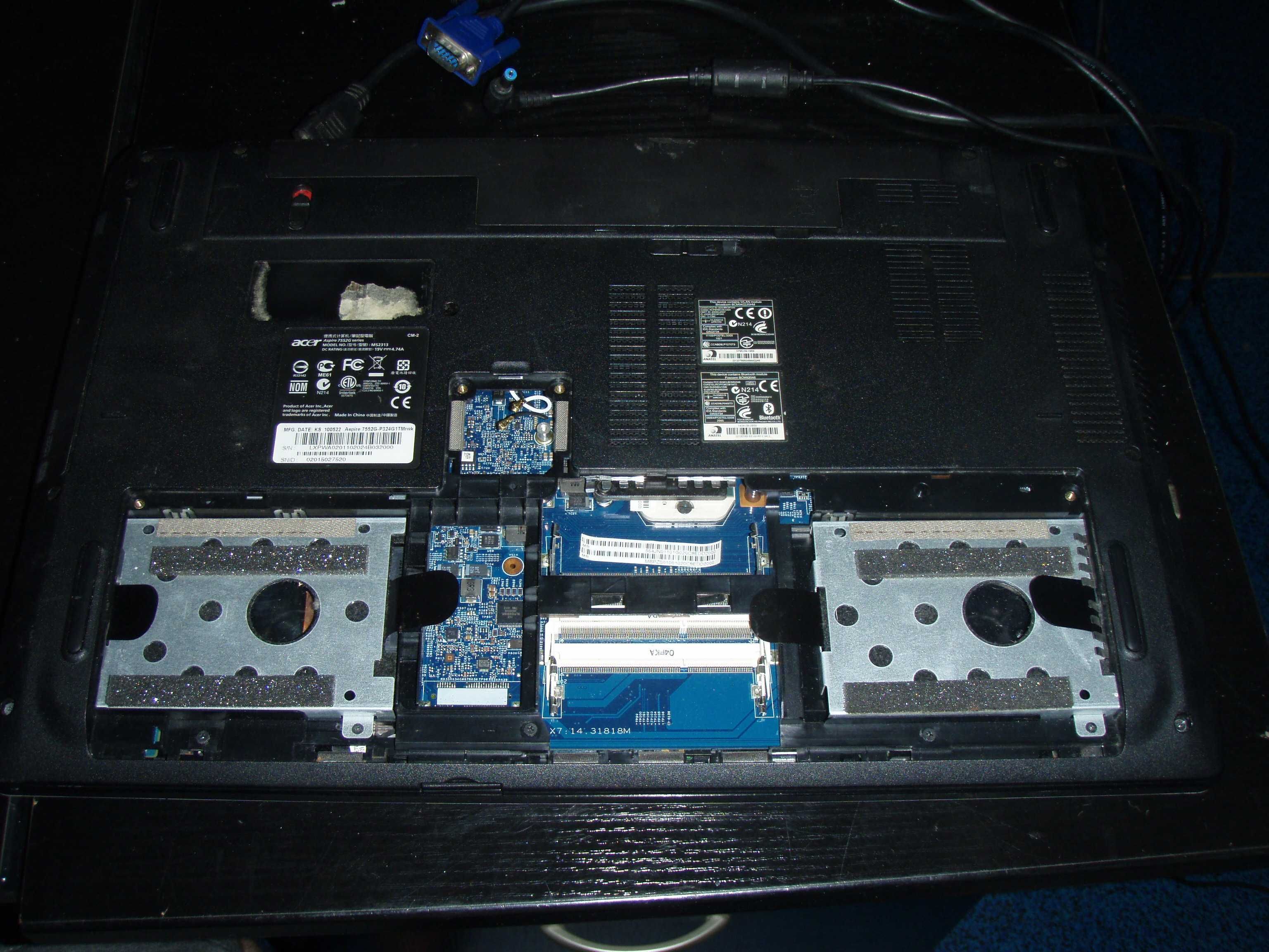 Dezmembrez Acer Aspire 7552G, AMD Athlon II P320 2.1Ghz, pb defecta