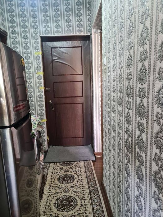 Продаю квартиру Яшнабадский р-он Авиасозлар-2. 1-ком 1-этаж 9-этажном