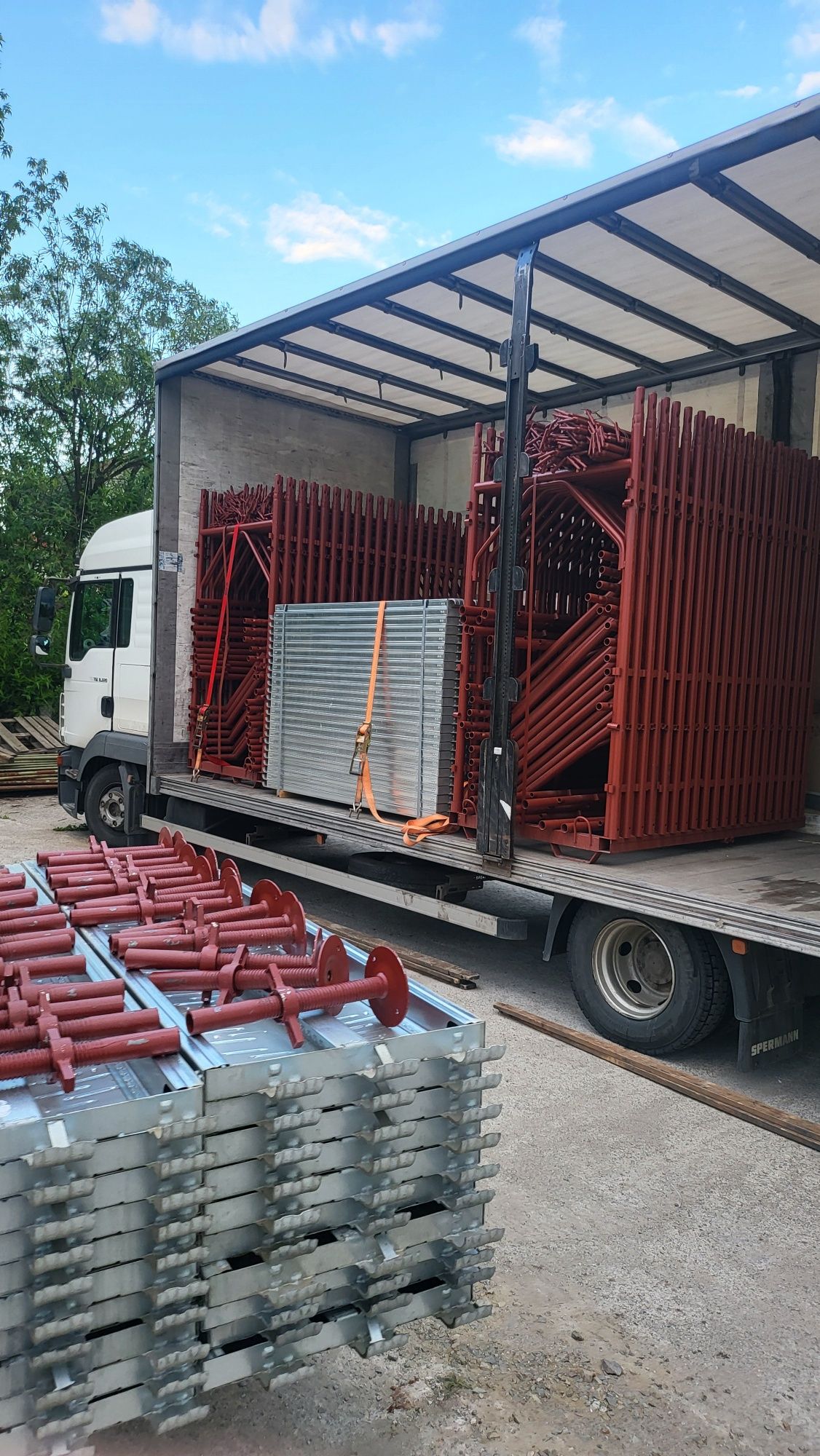 Schela metalica noua pentru constructii