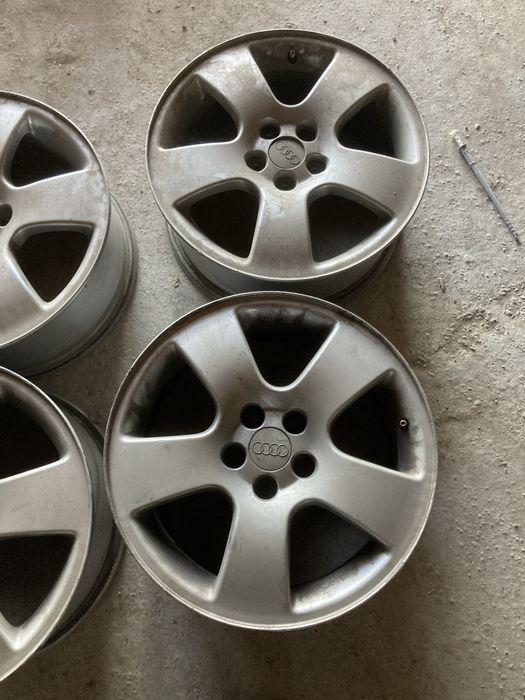 Jante  audi  a3 model pana in 2004