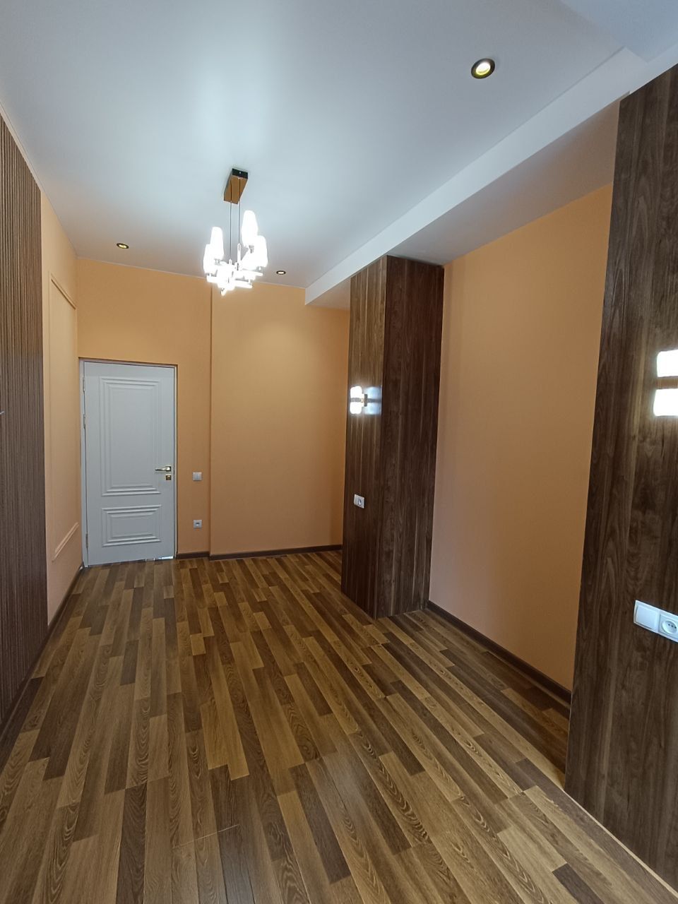 Яшнабадский р-он Олмос махалля Новостройка. 3/3/9. 75м²