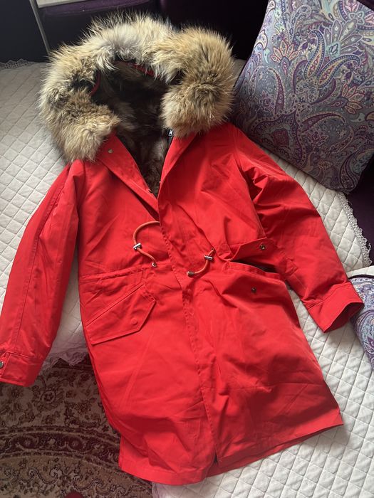 Продам парку новая