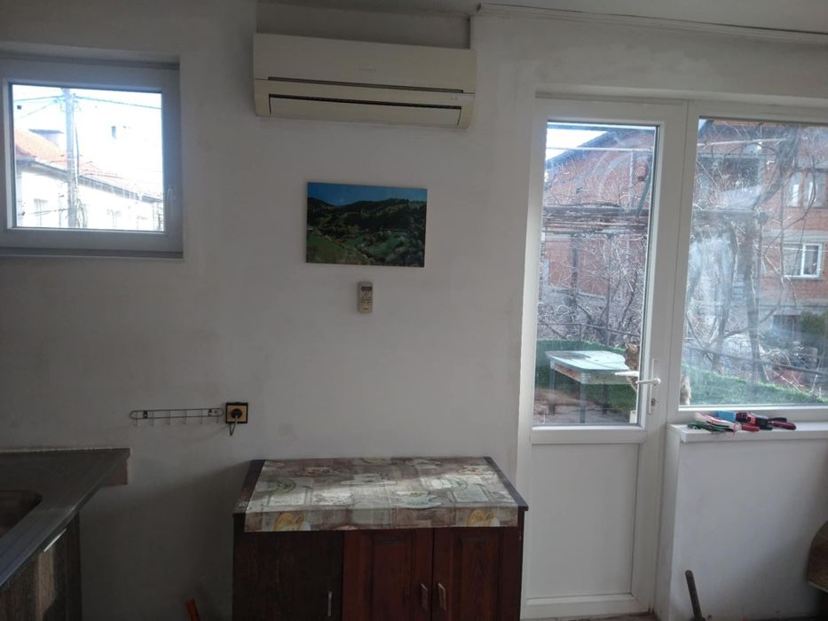 Дава се под наем Двустаен апартамент в Самоков - 40 кв.м за 306 € - Снимка #4