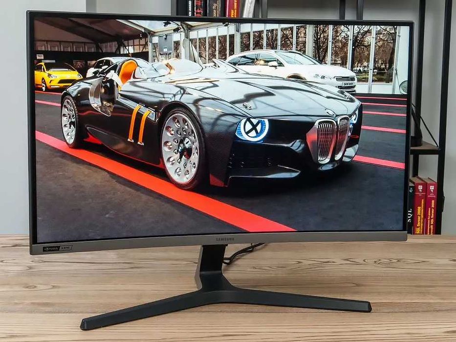Монитор игровой 27" Samsung Odyssey 240 Гц изогнутый