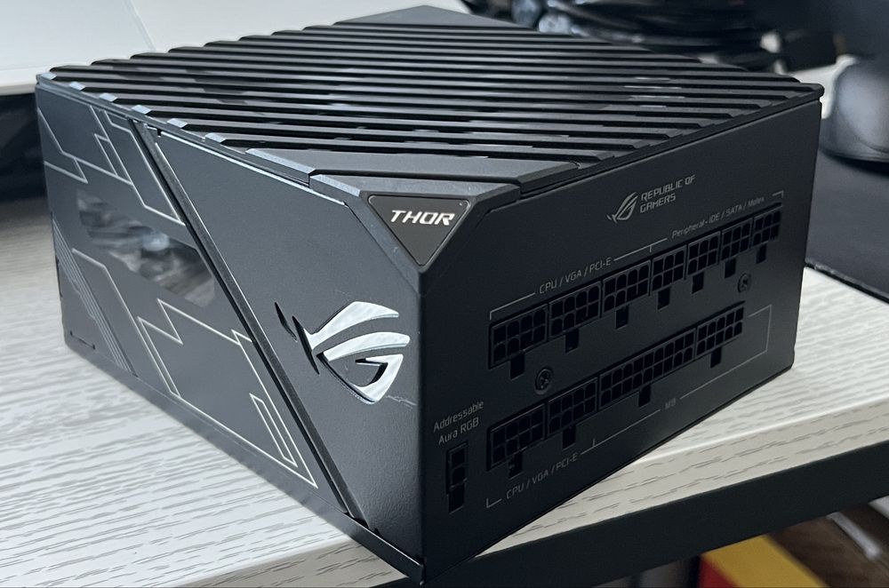Sursa PC Asus Rog Thor 850w