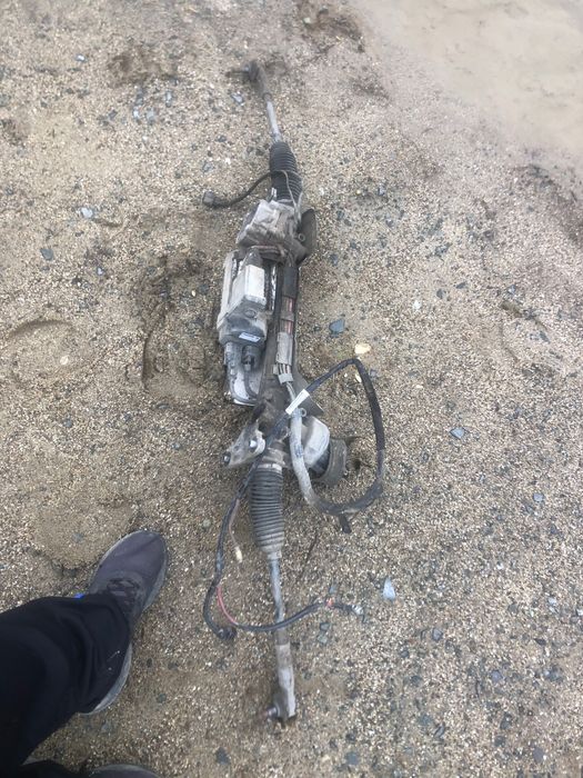 1К1 909 144 L , Рейка за Фолксваген Голф Плюс пасат б6