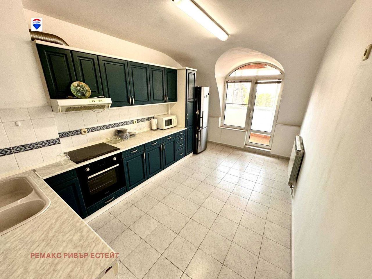 Продава се Мезонет в Русе, Център - 156 кв.м за 1186 €/кв.м - Снимка #1
