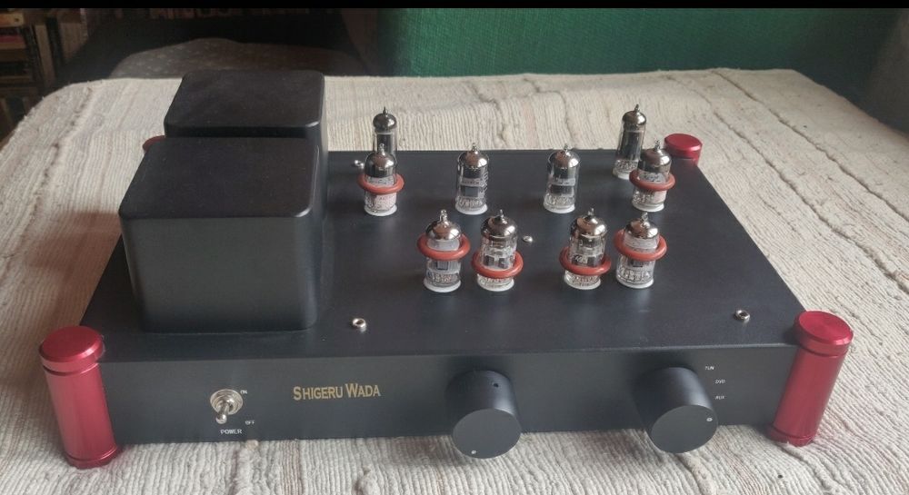 Amplificator putere/preamp Sharp-Cambridge Audio-Fisher-Nad-Lămpi