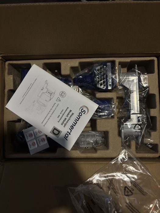 Aspirator cu spalare profesional pentru curatarea tapiteriei