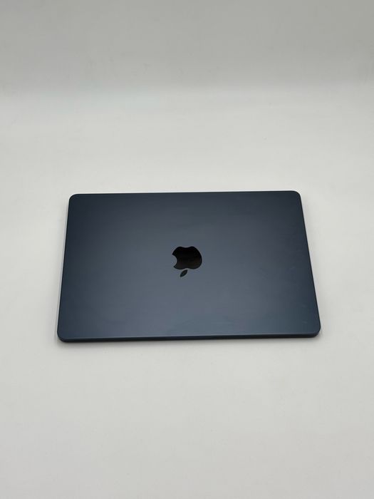 Macbook Air M3 SSD256 есть коробка шнур акум 98