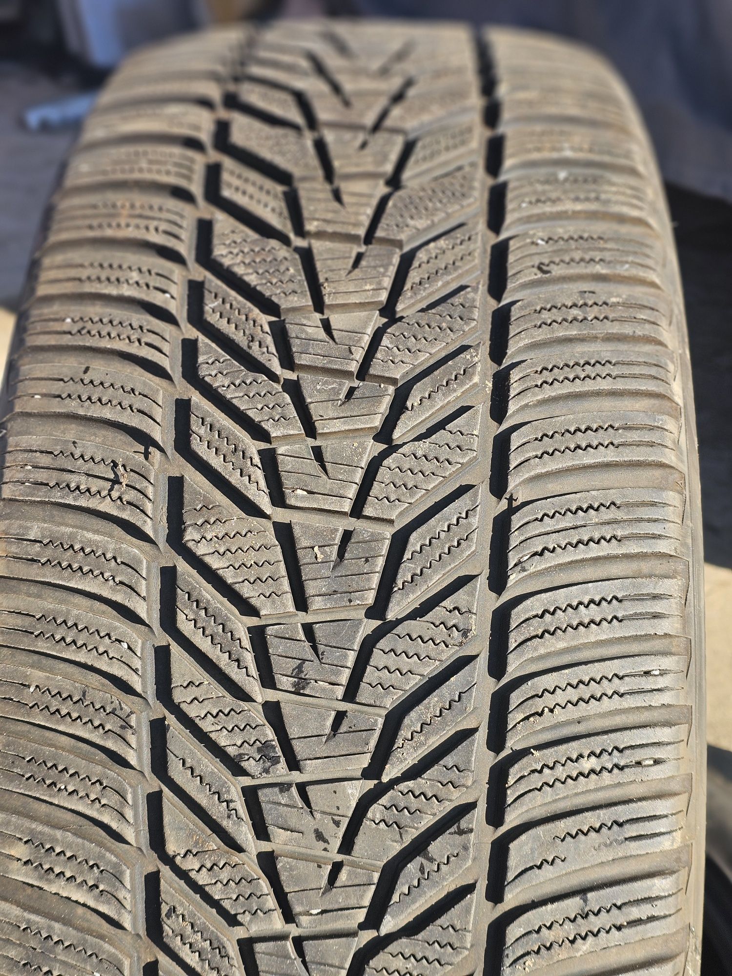 Hankook winter evo3