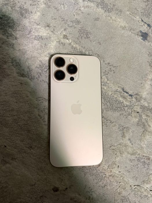 Iphone 16 pro max gold