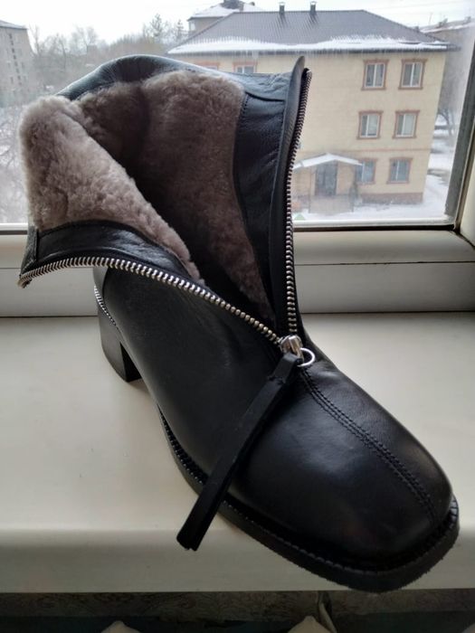 Сапоги новые кожанные