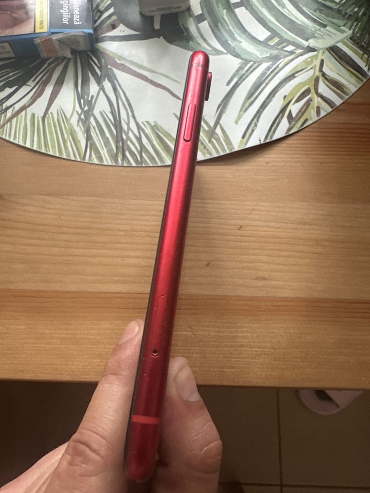 Iphone XR 128 gb  (red)