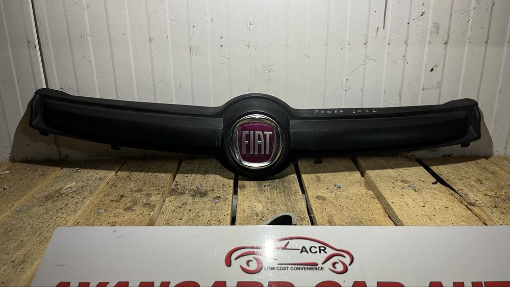 Лайстна с емблема Fiat Panda 2012-