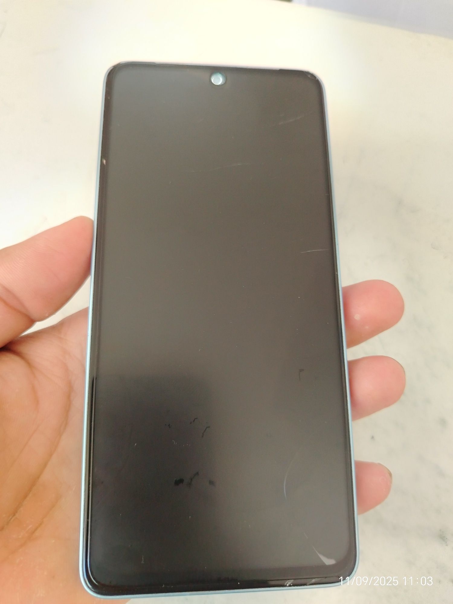 Redmi not 13 Xotira 128/8+4 Kar dak bor  Tel ishlashi zor Pubg ga 45fp