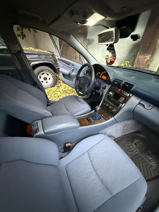 Mercedes C220  2.2 CDI