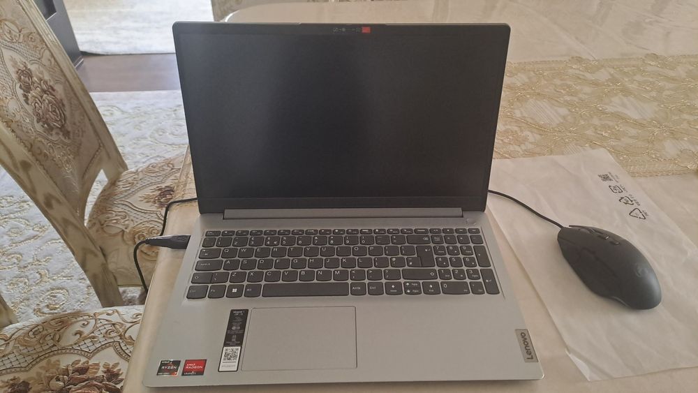 Lenovo IdeaPad 1 Yangi pul zaril kelishamiz