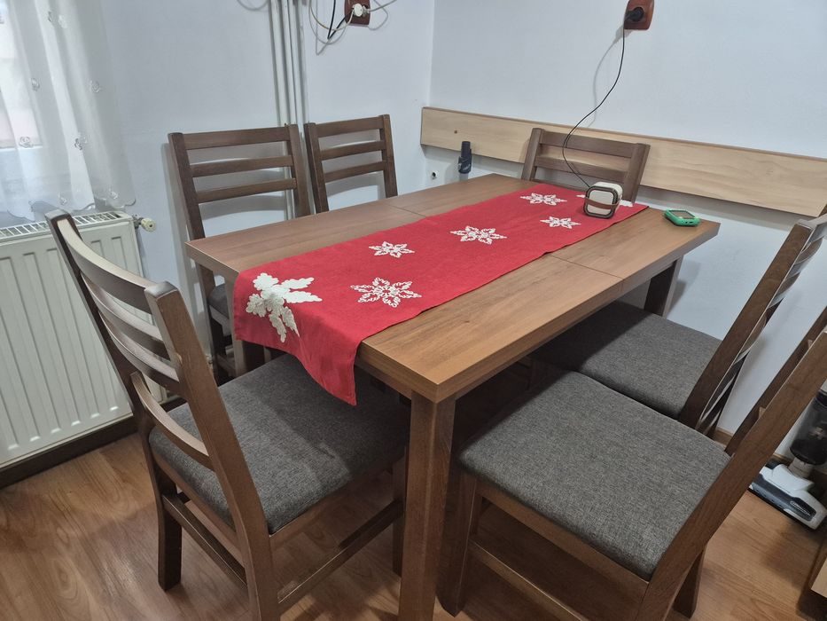 Masa extensibila cu 6 scaune