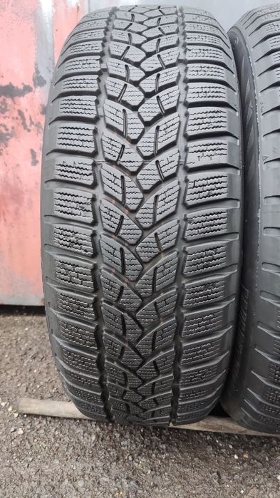 2бр. зимни гуми 185/60/15 Firestone WinterHawk
dot21
8.15mm
Добро съст