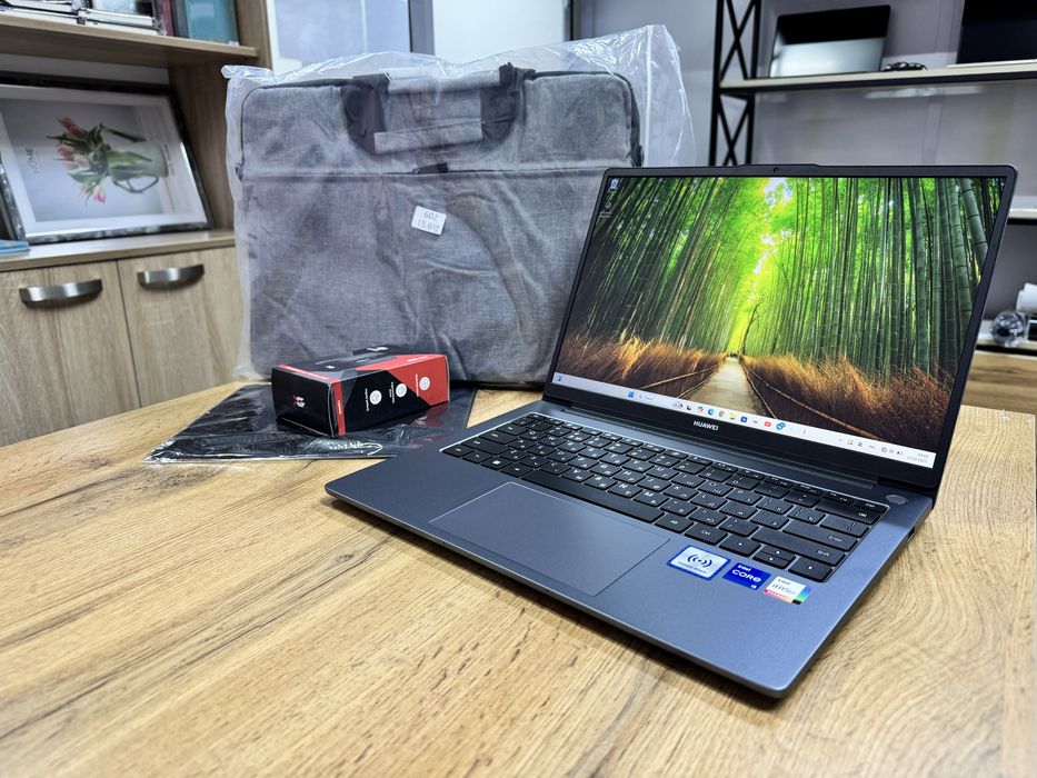 Ультрабук Huawei MateBook D14 Core i5 12-ядер/8GB/512GB/Iris Xe graph
