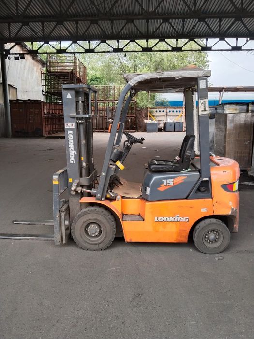 Продам дизельные вилочные погрузчики