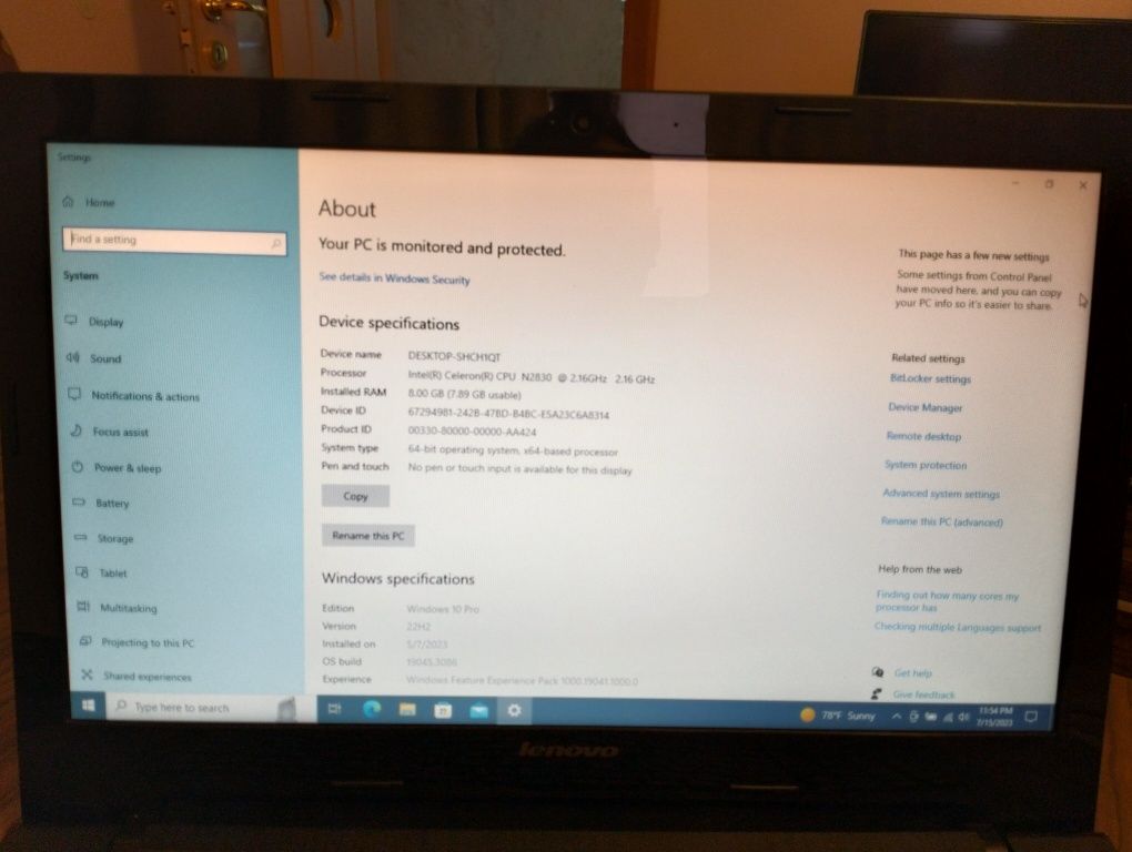 Laptop Lenovo stare f.buna vizual și functional