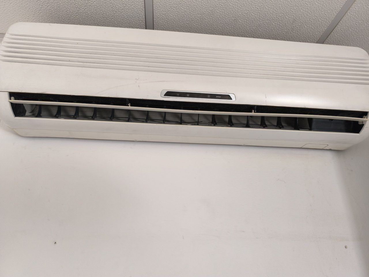 Кондиционер LG-24-талик
