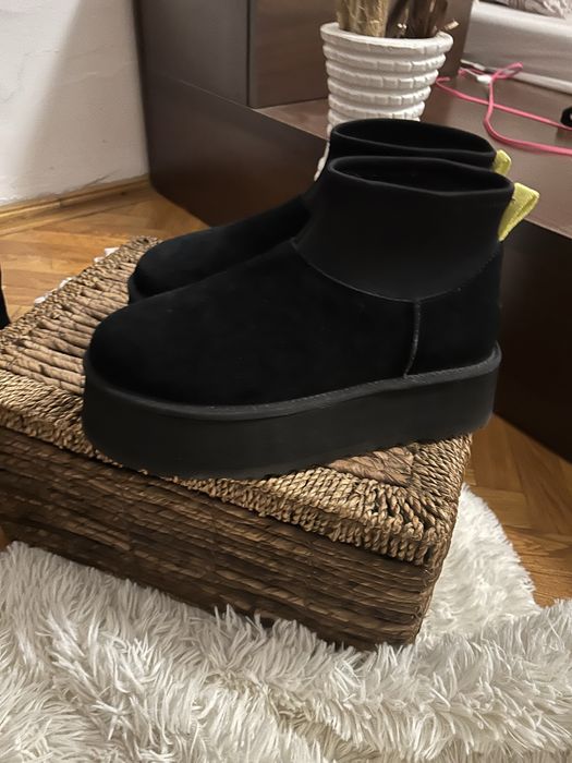 Ugg original purtat se 2 ori stare ca nou