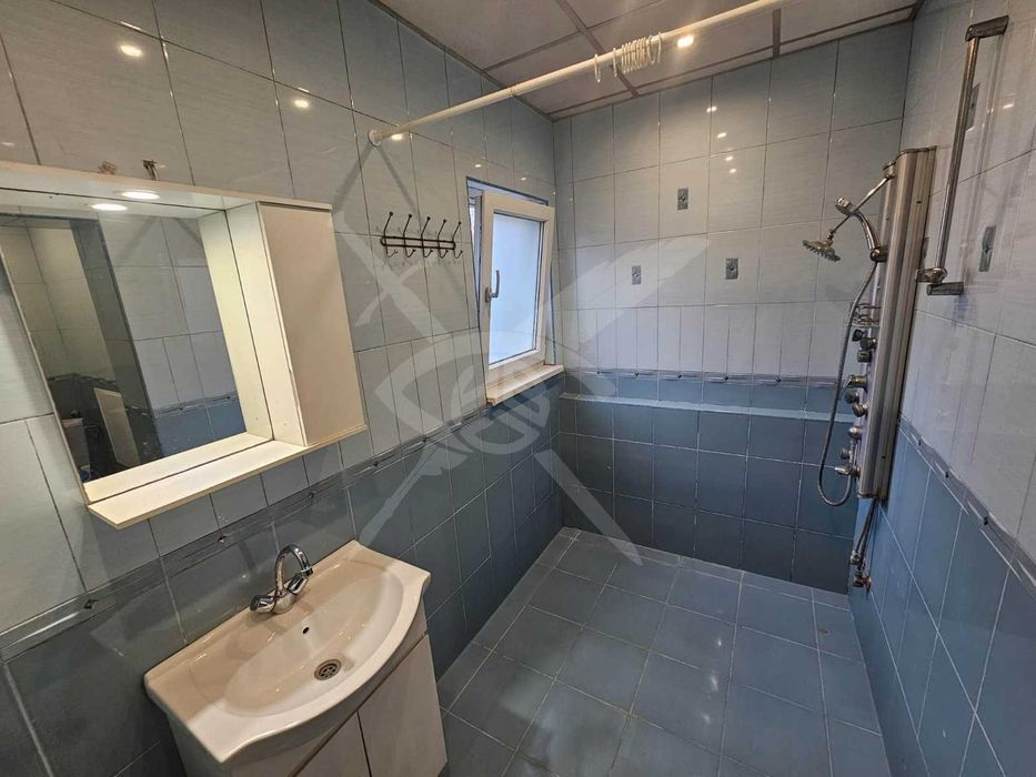 Продава се Тристаен апартамент в Пловдив, Кючук Париж - 100 кв.м за 918 €/кв.м - Снимка #12