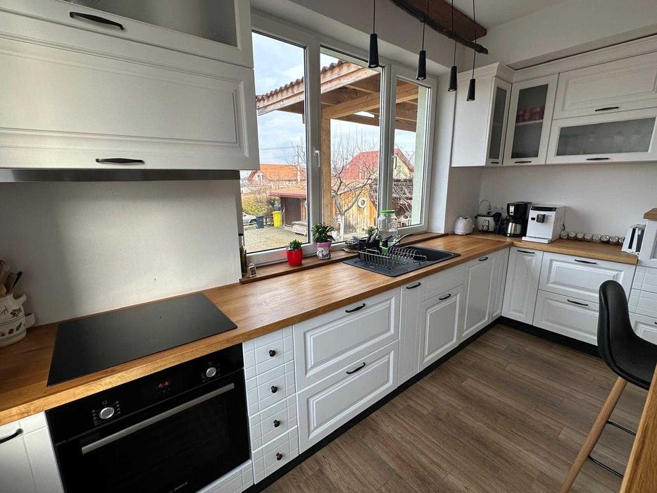 Casa 5 camere - 3 bai - teren 627 mp - Tocile - Sadu