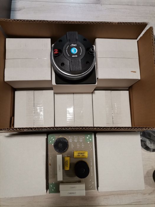 Vând difuzoare /diverse